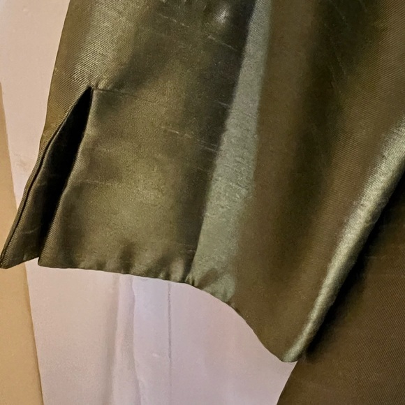 🍾Silk Jacket, rhinestone clasp, chartreuse, size 12 fitted jacket. - Picture 4 of 6